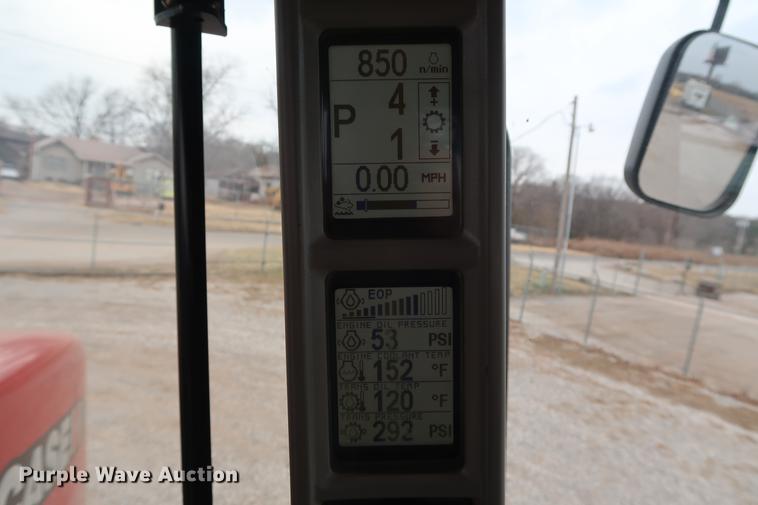 image for item DG3290 2014 Case IH 600 Quadtrac 4WD tractor