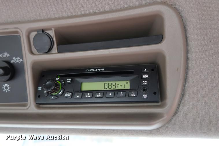 image for item DG3290 2014 Case IH 600 Quadtrac 4WD tractor