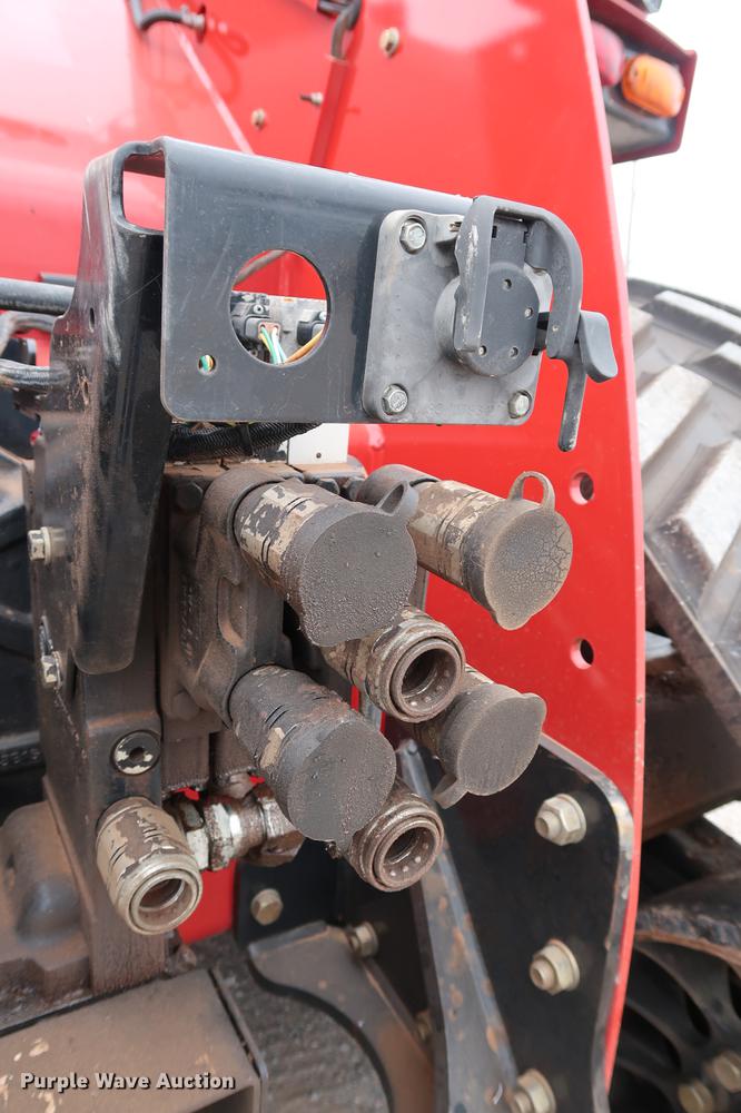 image for item DG3290 2014 Case IH 600 Quadtrac 4WD tractor