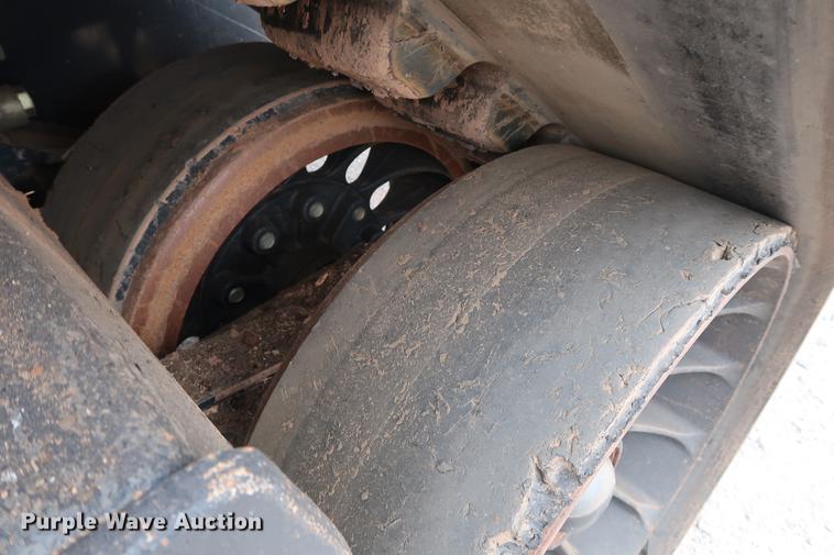 image for item DG3290 2014 Case IH 600 Quadtrac 4WD tractor