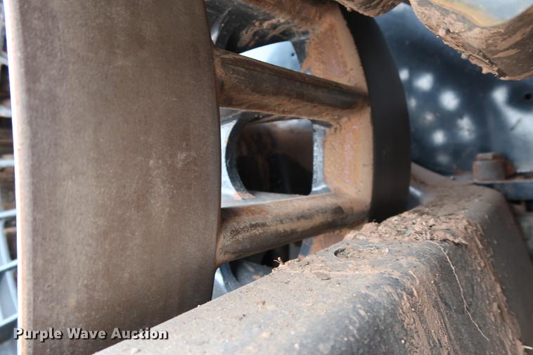 image for item DG3290 2014 Case IH 600 Quadtrac 4WD tractor