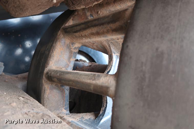 image for item DG3290 2014 Case IH 600 Quadtrac 4WD tractor