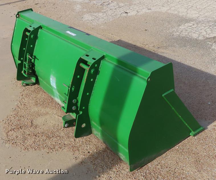 image for item DN9154 John Deere bucket