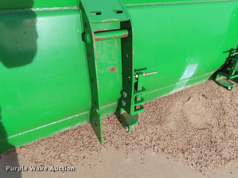 image for item DN9154 John Deere bucket