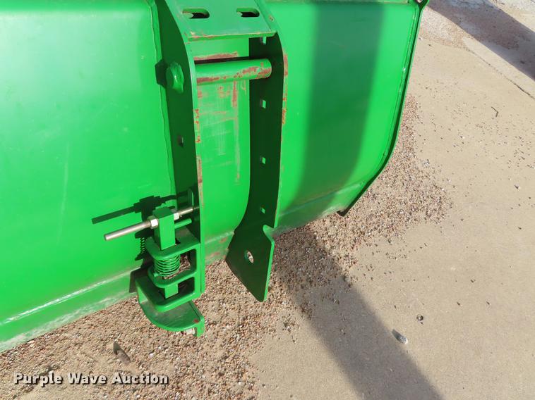 image for item DN9154 John Deere bucket