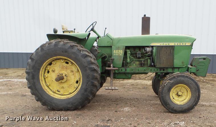 image for item DX9727 1971 John Deere 4020 tractor