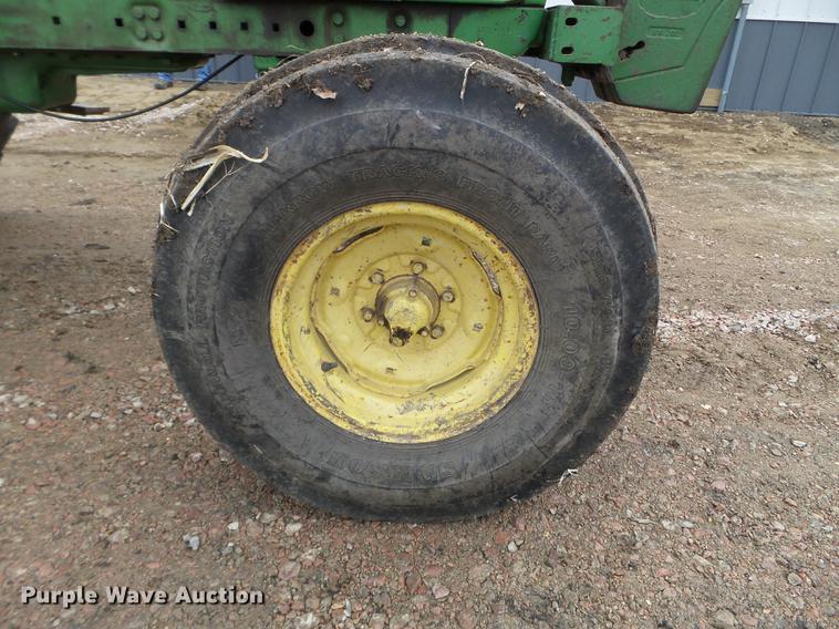 image for item DX9727 1971 John Deere 4020 tractor