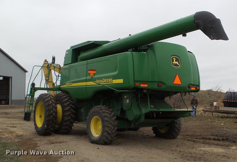 image for item DX9729 2007 John Deere 9660 STS combine