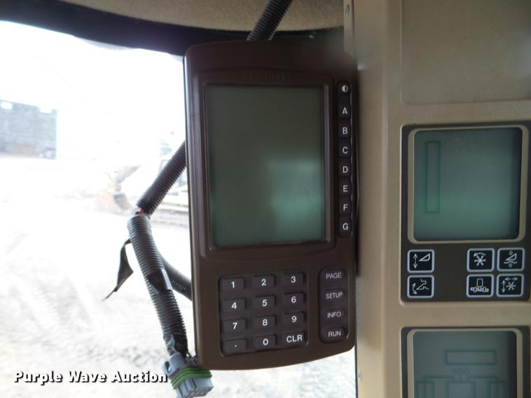 image for item DX9729 2007 John Deere 9660 STS combine