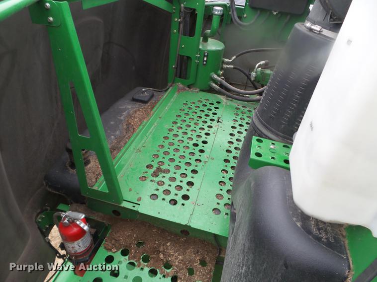 image for item DX9729 2007 John Deere 9660 STS combine