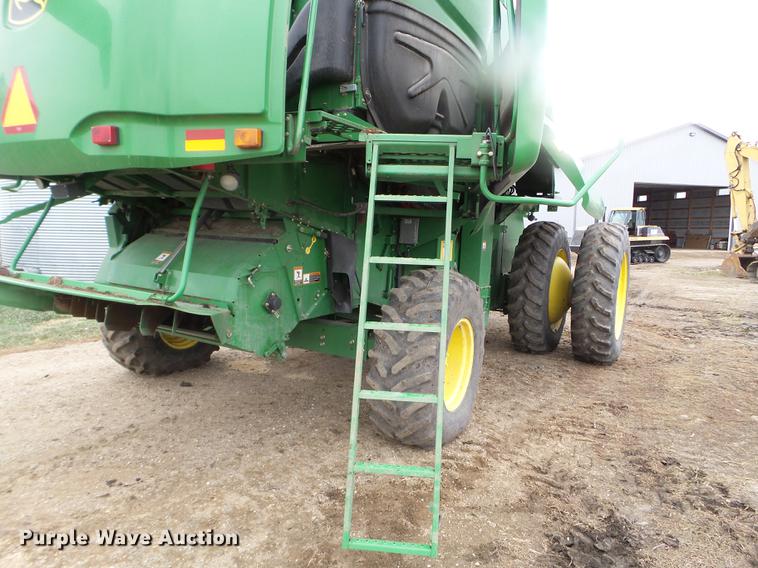 image for item DX9729 2007 John Deere 9660 STS combine