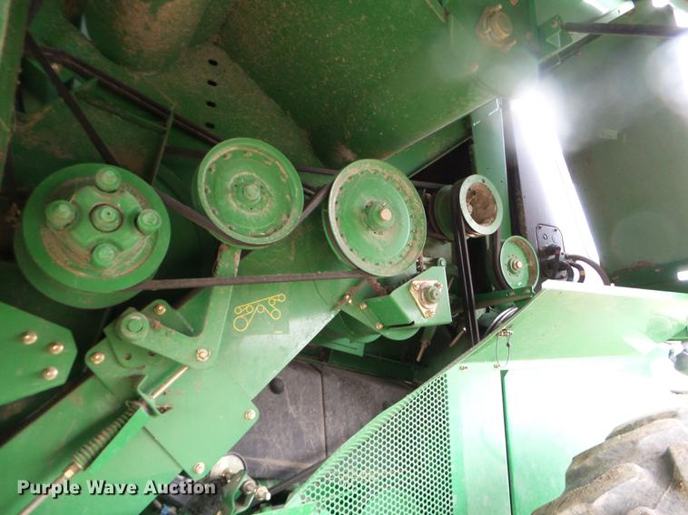 image for item DX9729 2007 John Deere 9660 STS combine