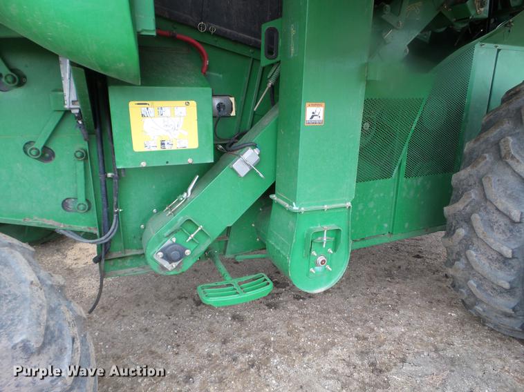 image for item DX9729 2007 John Deere 9660 STS combine