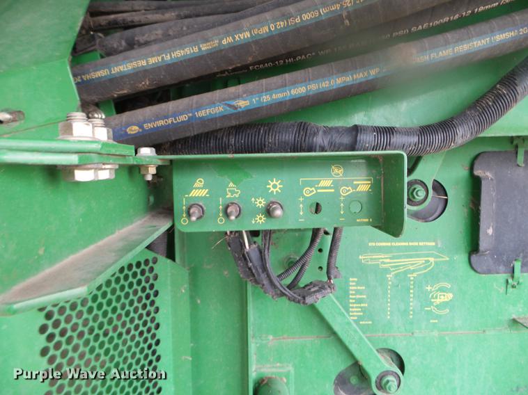 image for item DX9729 2007 John Deere 9660 STS combine