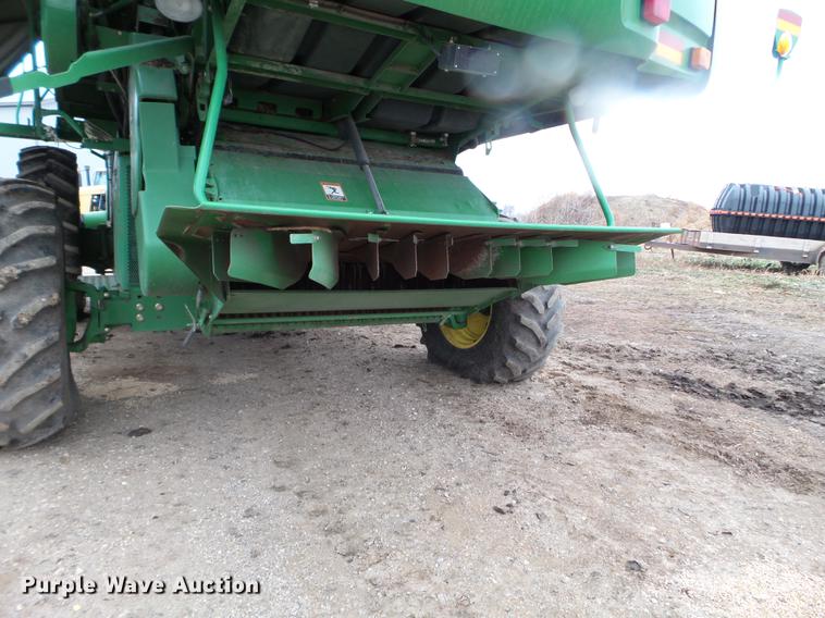 image for item DX9729 2007 John Deere 9660 STS combine