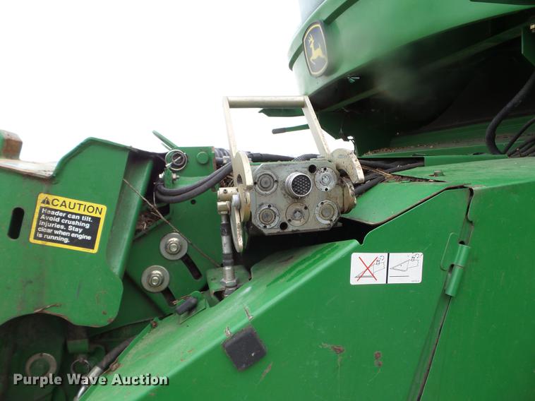 image for item DX9729 2007 John Deere 9660 STS combine