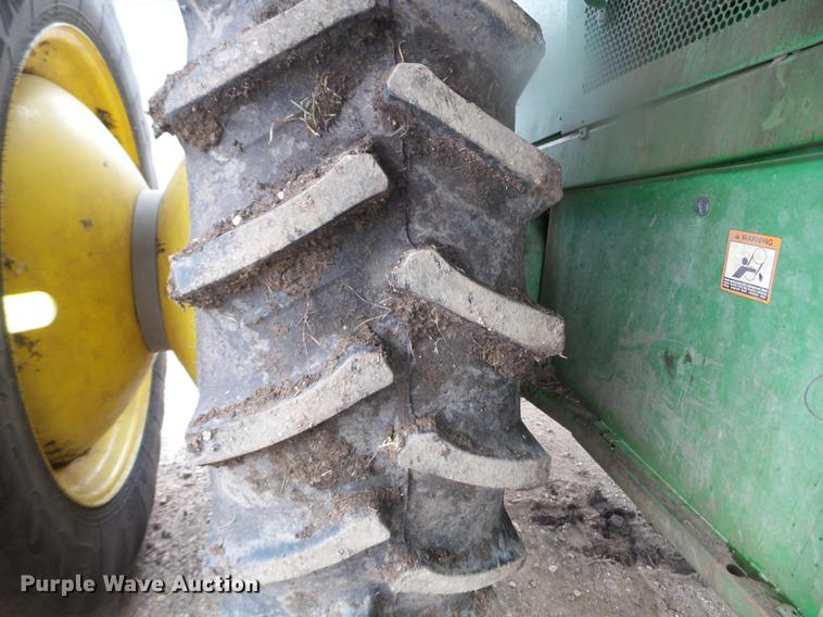 image for item DX9729 2007 John Deere 9660 STS combine