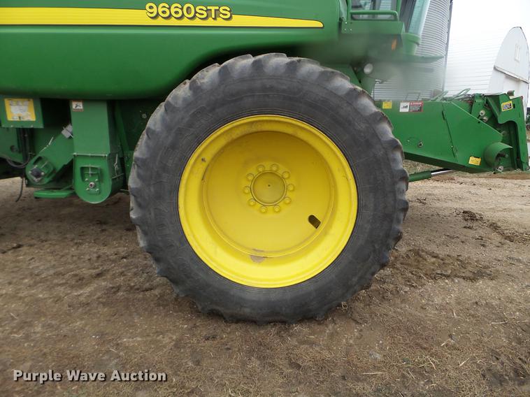 image for item DX9729 2007 John Deere 9660 STS combine