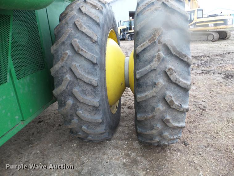 image for item DX9729 2007 John Deere 9660 STS combine