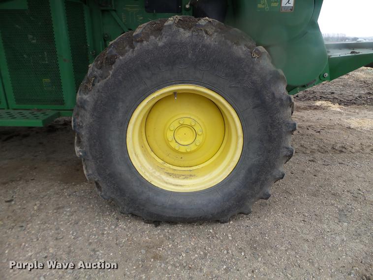 image for item DX9729 2007 John Deere 9660 STS combine