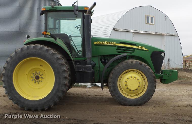 image for item DX9730 2005 John Deere 7820 tractor