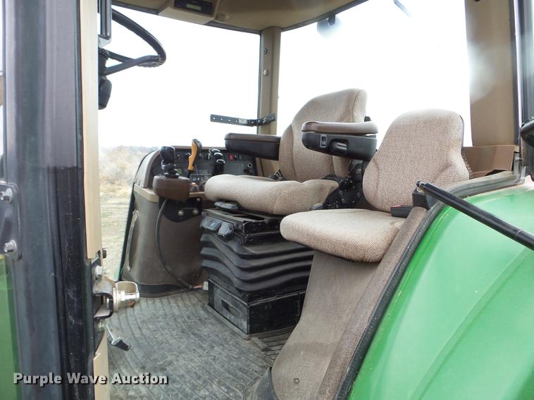 image for item DX9730 2005 John Deere 7820 tractor