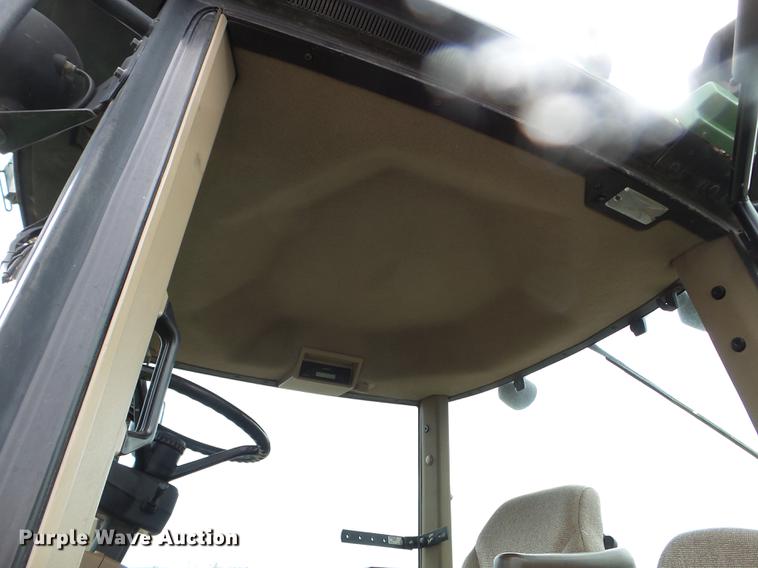 image for item DX9730 2005 John Deere 7820 tractor