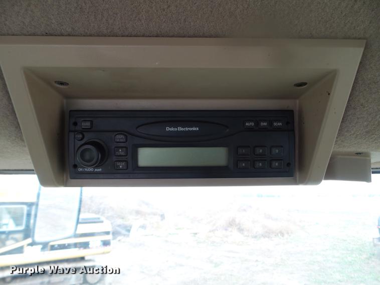 image for item DX9730 2005 John Deere 7820 tractor