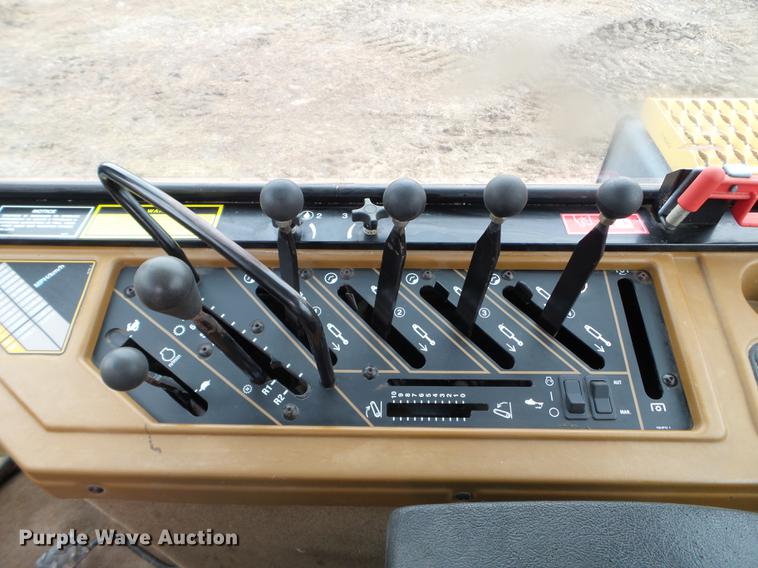 image for item DX9731 1994 Caterpillar Challenger 75C tractor