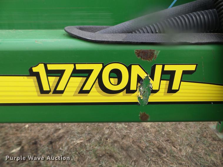 image for item DX9732 2007 John Deere 1770NT planter
