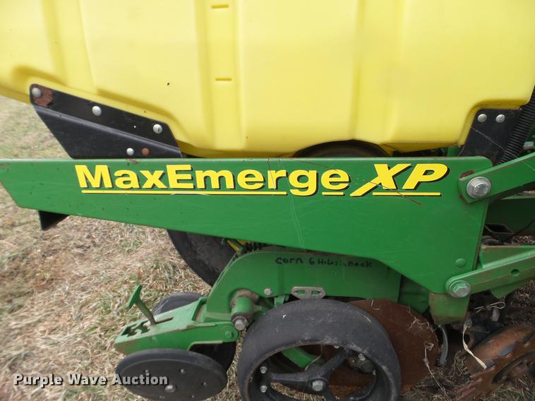 image for item DX9732 2007 John Deere 1770NT planter