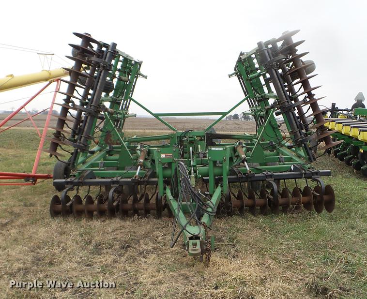 image for item DX9734 John Deere 726 mulch finisher