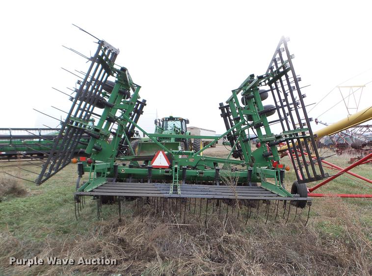 image for item DX9734 John Deere 726 mulch finisher