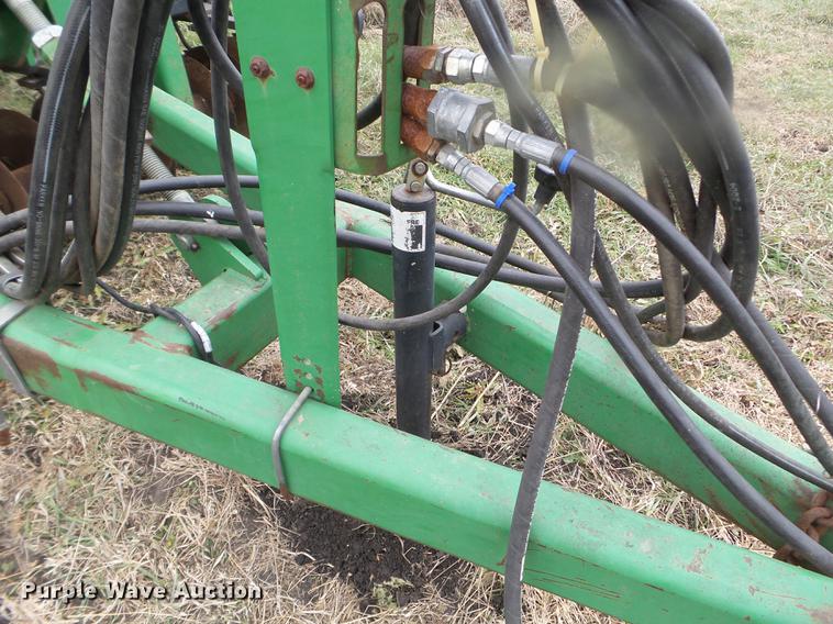 image for item DX9734 John Deere 726 mulch finisher