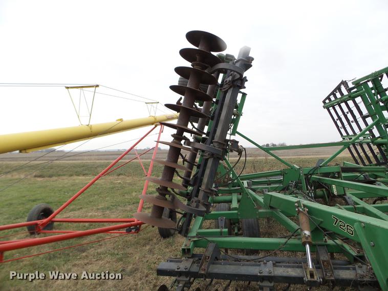 image for item DX9734 John Deere 726 mulch finisher