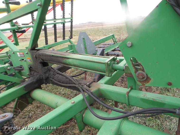 image for item DX9734 John Deere 726 mulch finisher