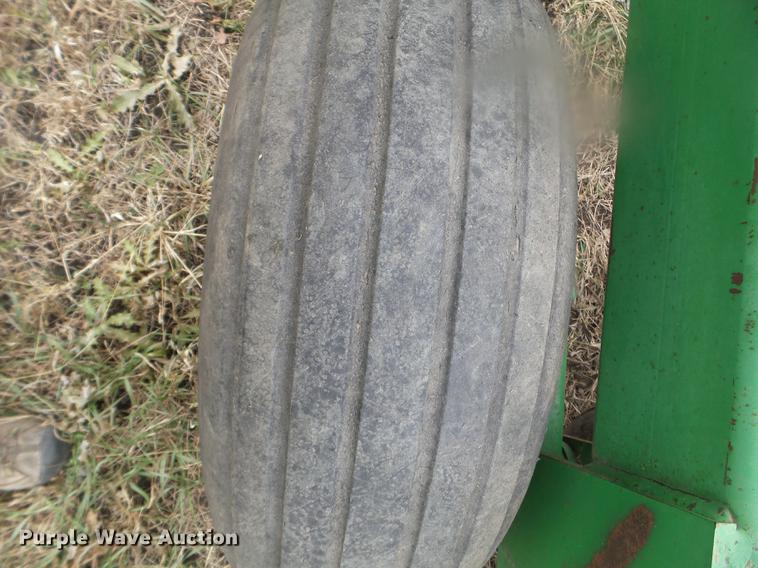 image for item DX9734 John Deere 726 mulch finisher