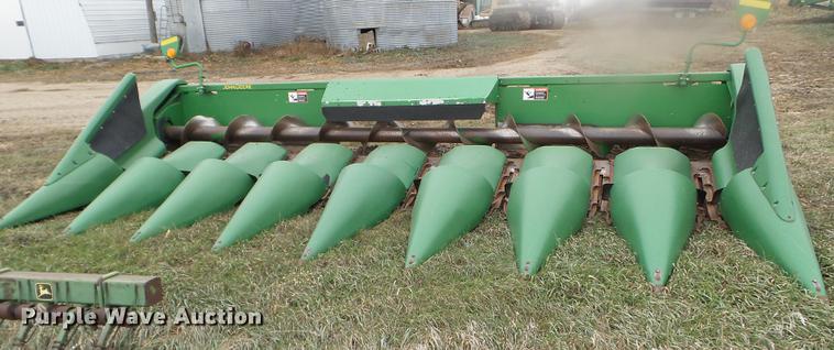 image for item DX9736 2006 John Deere 893 corn head