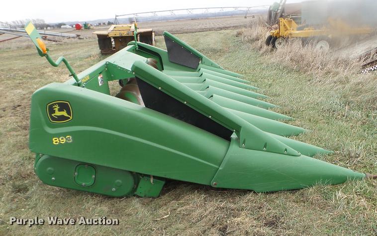 image for item DX9736 2006 John Deere 893 corn head