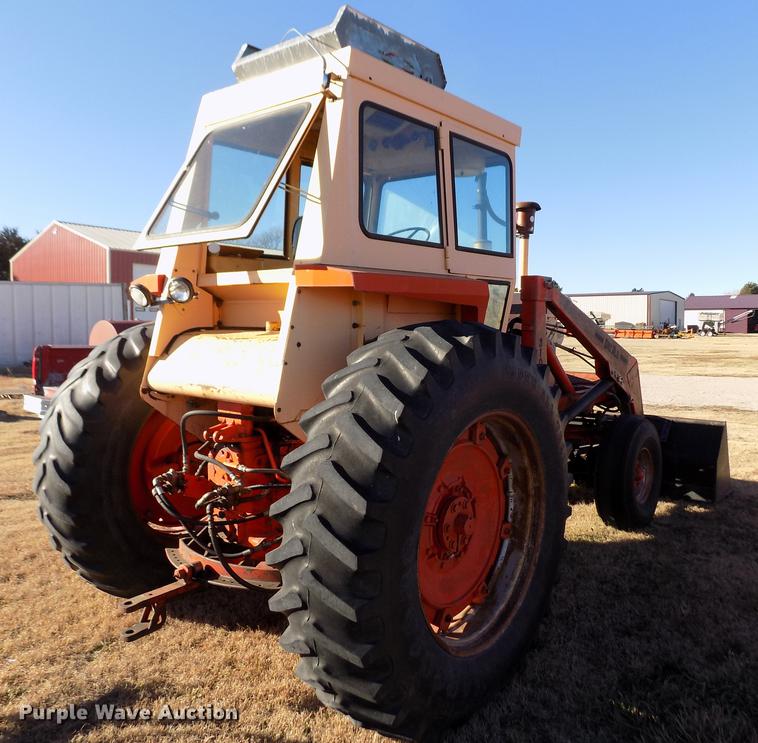 image for item DY9162 Case 1030 Comfort King tractor