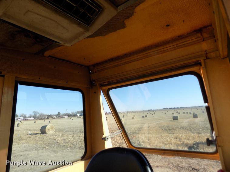 image for item DY9162 Case 1030 Comfort King tractor