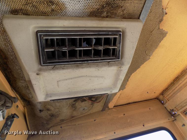 image for item DY9162 Case 1030 Comfort King tractor