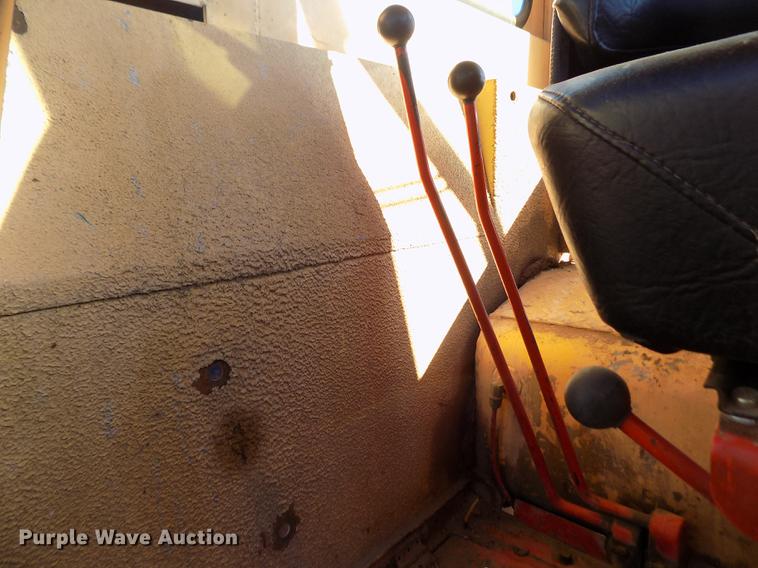 image for item DY9162 Case 1030 Comfort King tractor