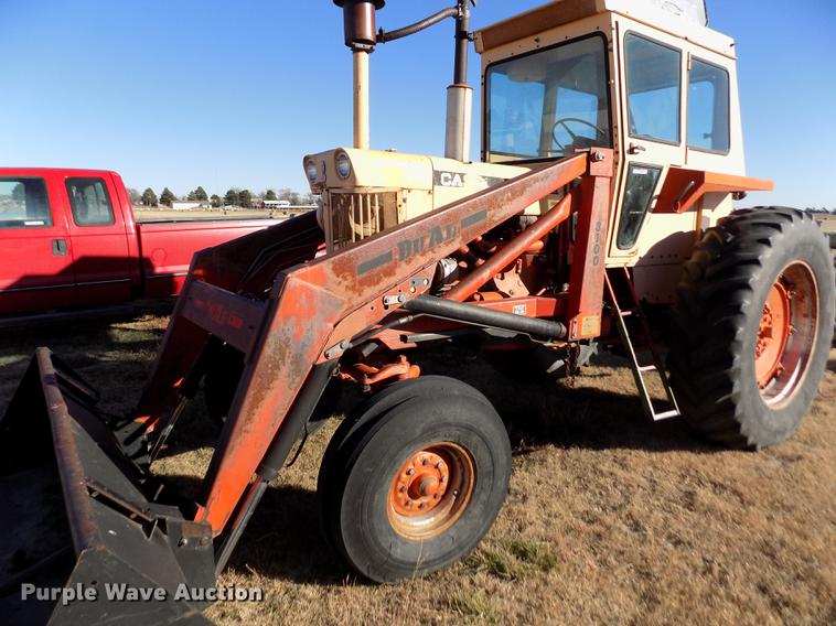 image for item DY9162 Case 1030 Comfort King tractor