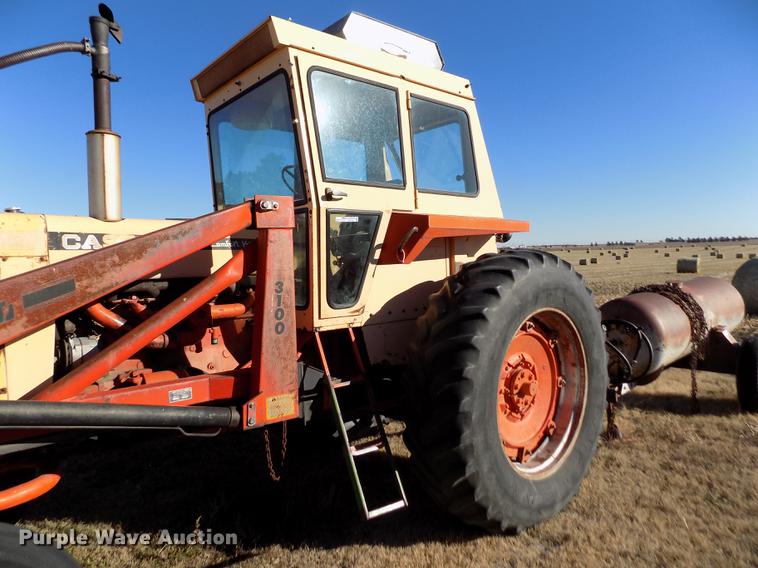 image for item DY9162 Case 1030 Comfort King tractor