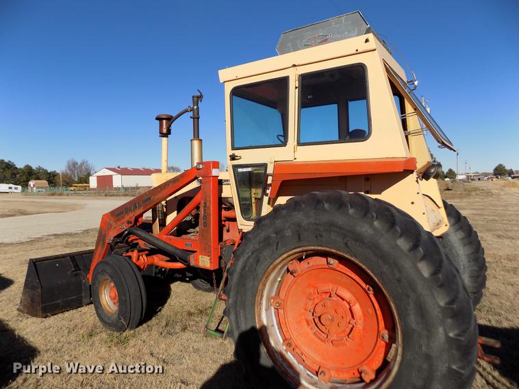 image for item DY9162 Case 1030 Comfort King tractor