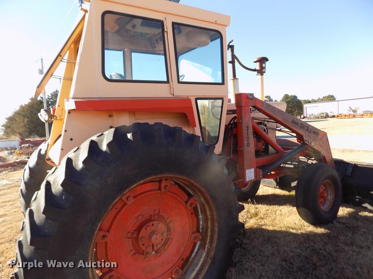 image for item DY9162 Case 1030 Comfort King tractor