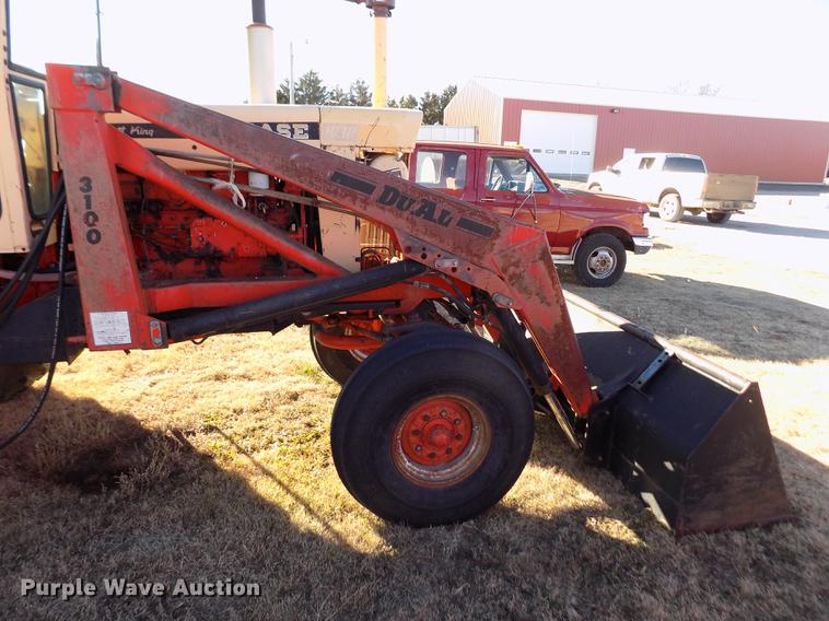 image for item DY9162 Case 1030 Comfort King tractor