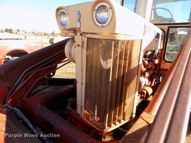 image for item DY9162 Case 1030 Comfort King tractor