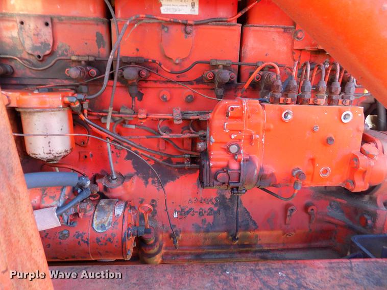 image for item DY9162 Case 1030 Comfort King tractor